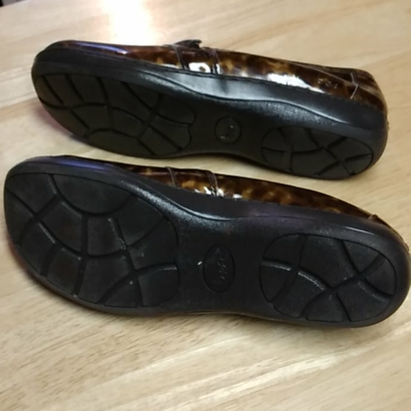 Born Leopard Print Shoe size 9 NWOT - Picture 4 of 5